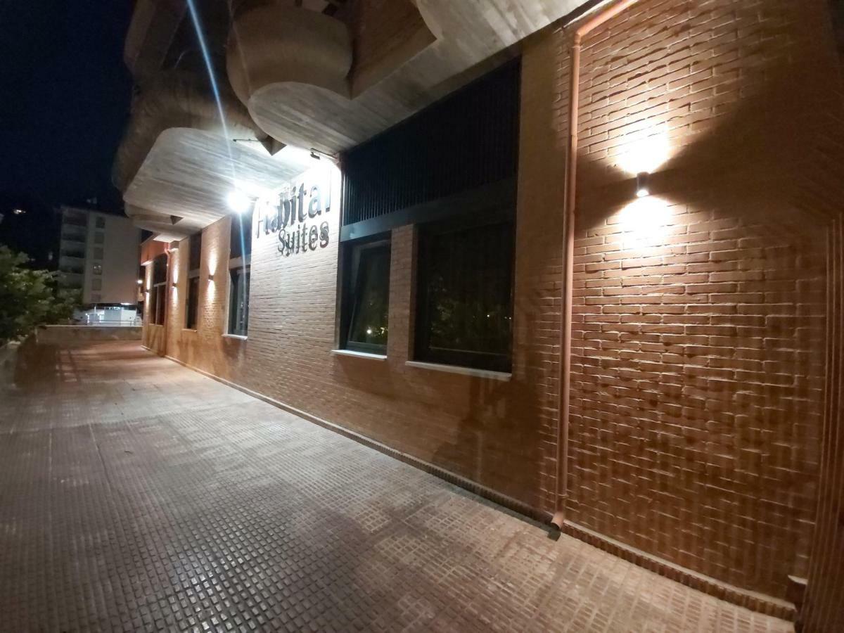 Habital Suites Jaca Exterior foto